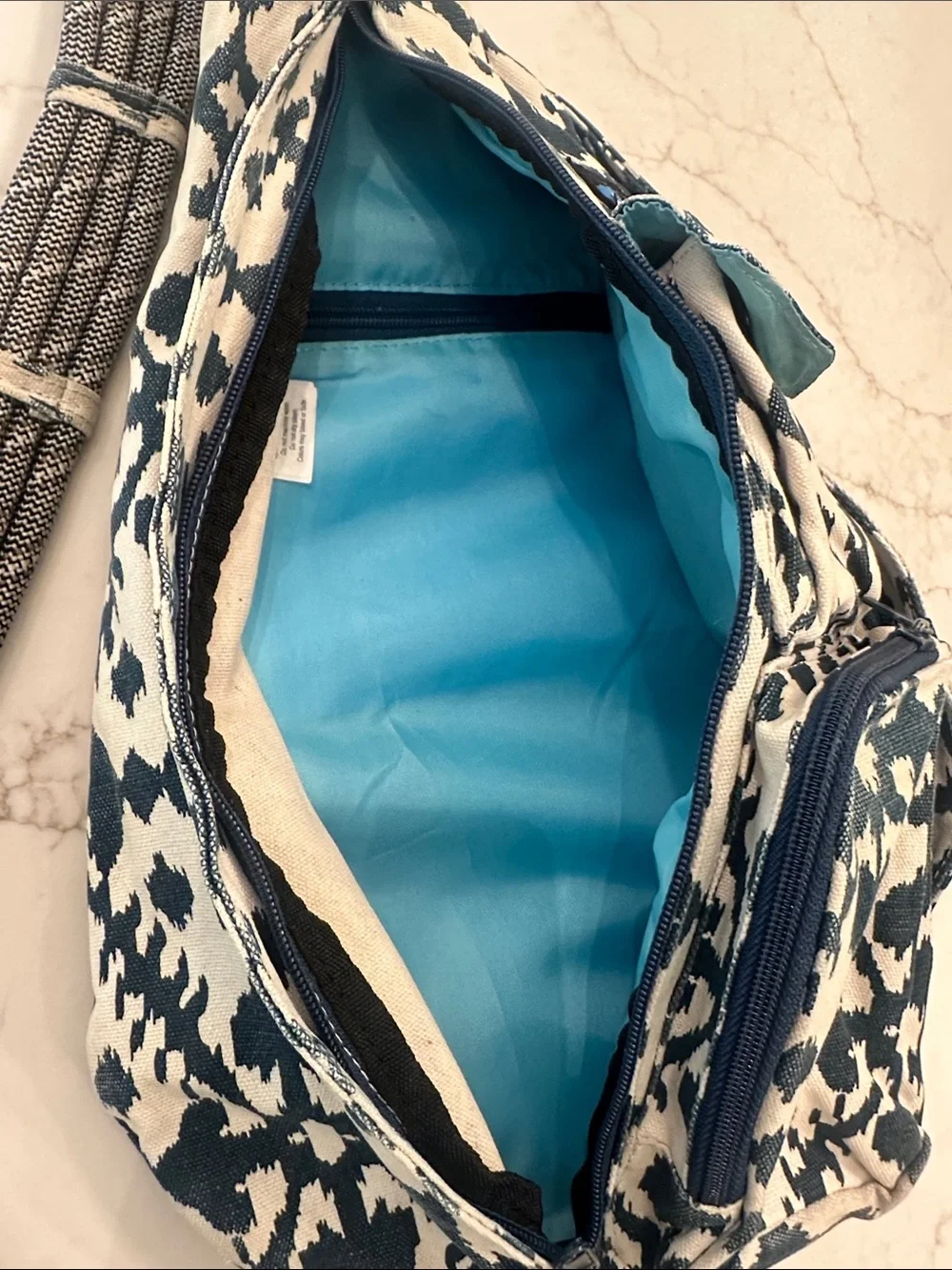 KAVU Rope Original Sling Bag Cream & Teal Print Backpack Crossbody Pockets